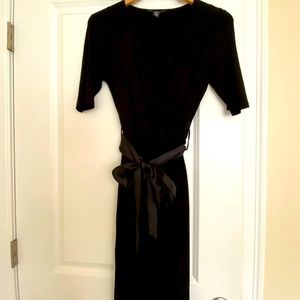 Perfect LBD!  Dress “Portefeuille” from H&M